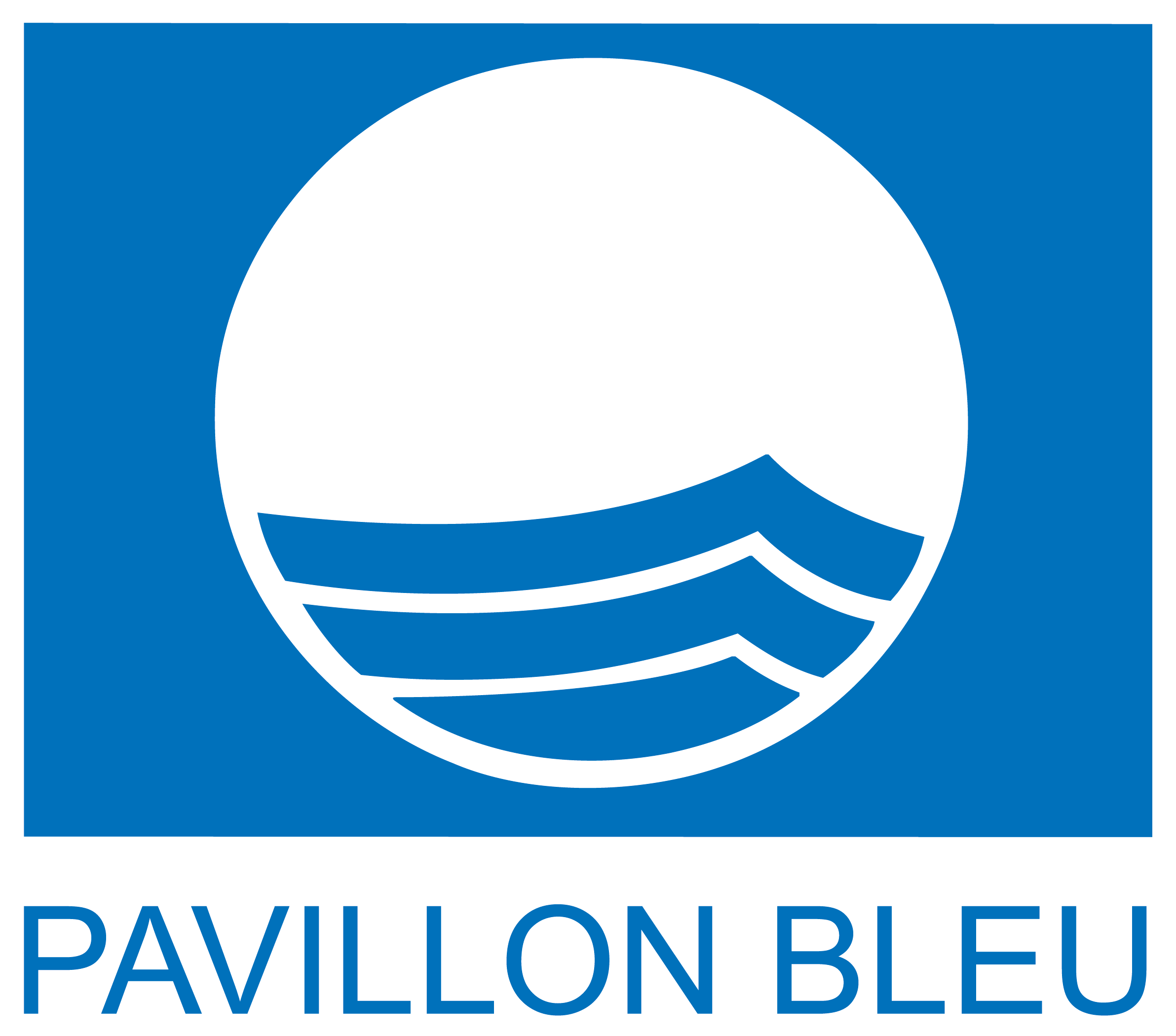 PAVILLON BLEU AU LAC CHAMBON